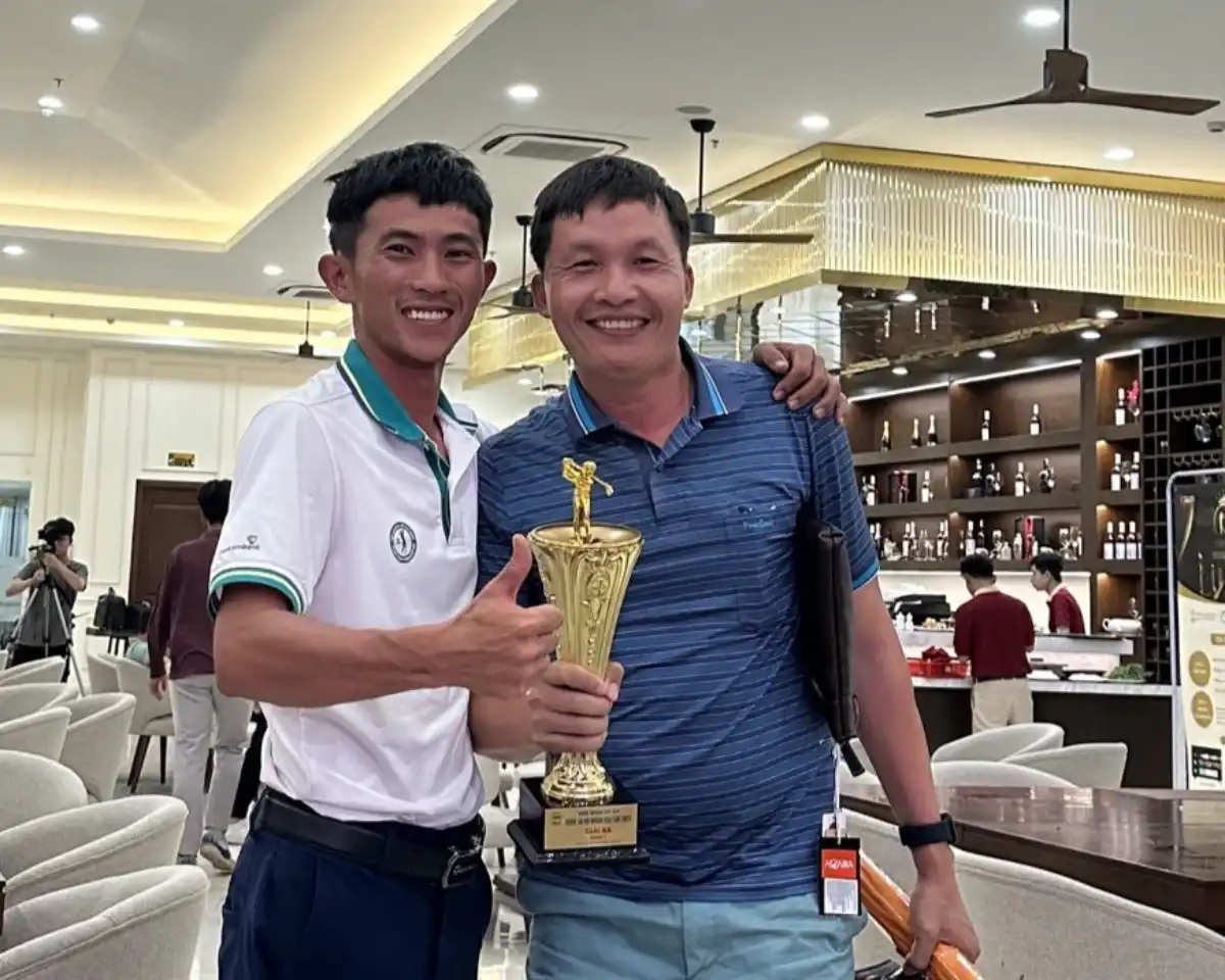 HLV Nguyễn Vũ Duy dẫn dắt học viên giành thứ hạng cao trong giải đấu